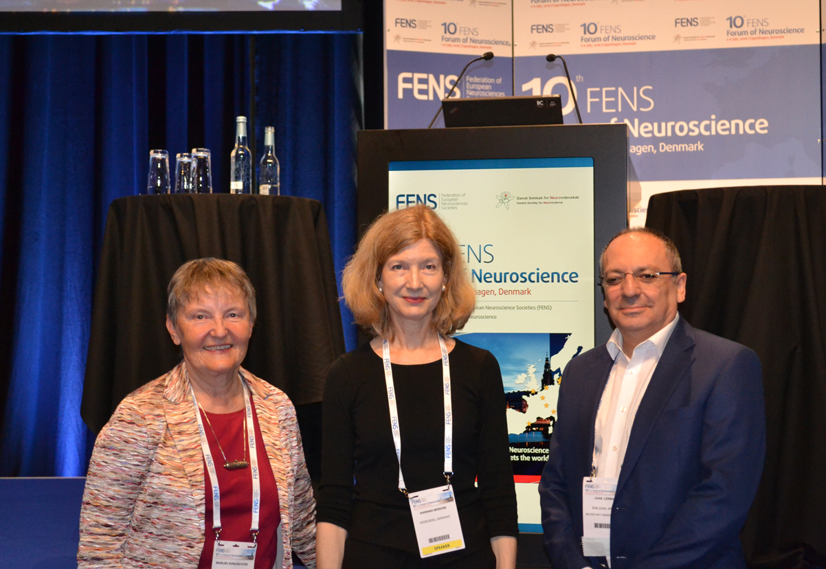 Dorlöchter, Monyer and Gómez at 10th FENS Forum