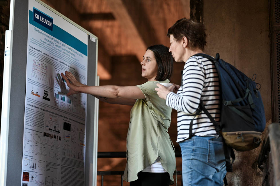 Intense discussions with the authors at ERA-NET NEURON Midterm Symposium, May 2024, Berlin.