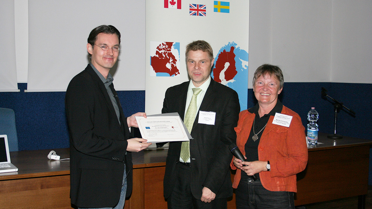 From left to right: Dr. Jens Schwamborn, Dr. Erkki Raulo, within NEURON responsible for the management of the award and PD Dr. M. Dorlöchter, the coordinator of the ERA-NET NEURON