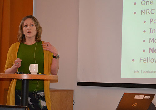 Dr. Jacqui Oakley